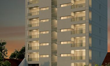 Venta - 3 ambientes de categoría - Cochera cubierta - 87 m2 - Plaza Conesa, Quilmes.