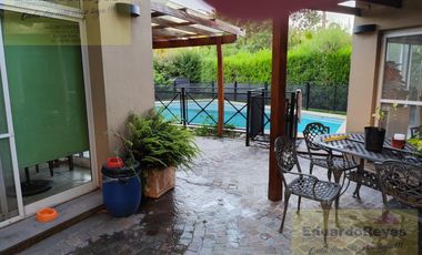 Casa EN VENTA EN COUNTRY EL PARAISO CON 2 LOTES!!