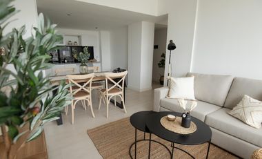 Venta departamento de 3 ambientes con cochera a estrenar, Royal Park, zona La Perla
