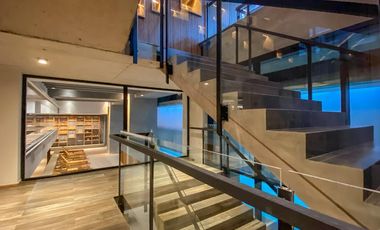 Venta departamento de 3 ambientes con cochera a estrenar, Royal Park, zona La Perla