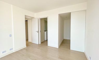 Venta departamento de 3 ambientes con cochera a estrenar, Royal Park, zona La Perla