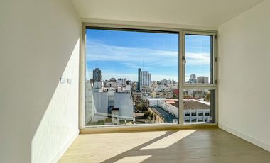 Venta departamento de 3 ambientes con cochera a estrenar, Royal Park, zona La Perla