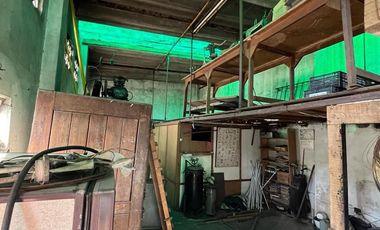 OPORTUNIDAD - CERCA DEL MERCADO CENTRAL - CON GALPON INDEPENDIENTE - COCHERA