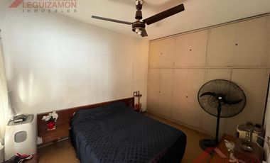 OPORTUNIDAD - CERCA DEL MERCADO CENTRAL - CON GALPON INDEPENDIENTE - COCHERA