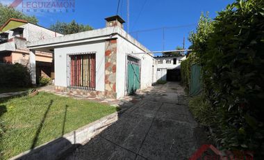 OPORTUNIDAD - CERCA DEL MERCADO CENTRAL - CON GALPON INDEPENDIENTE - COCHERA