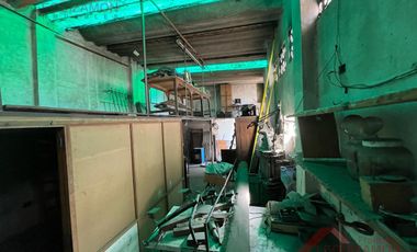 OPORTUNIDAD - CERCA DEL MERCADO CENTRAL - CON GALPON INDEPENDIENTE - COCHERA