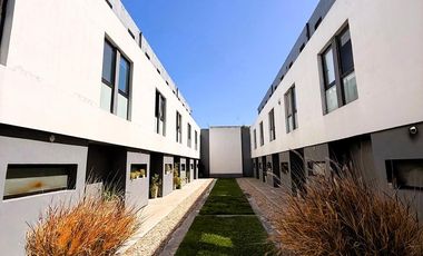 Triplex en Santa Maria de Oro al 3500 OLIVOS