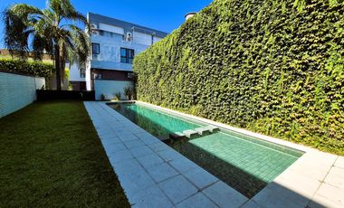 Triplex en Santa Maria de Oro al 3500 OLIVOS