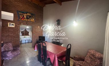 VENTA CASA EN SAN RAFAEL CERCA DEL MAR GAS NATURAL COCHERA