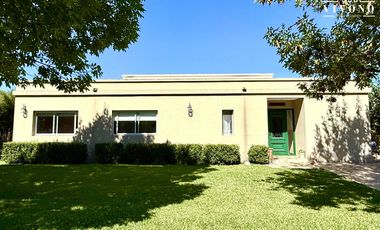 Casa en venta en Haras Santa María Barrio Los Eucaliptos