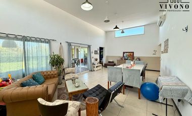 Casa en venta en Haras Santa María Barrio Los Eucaliptos