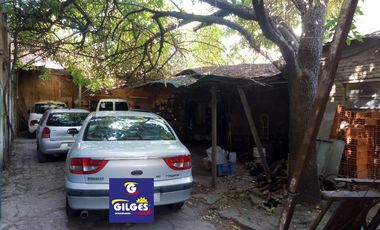 Venta  Casa 3 Amb. S/Lote 8.66x25M² en Ramos Mejia    A Refaccionar