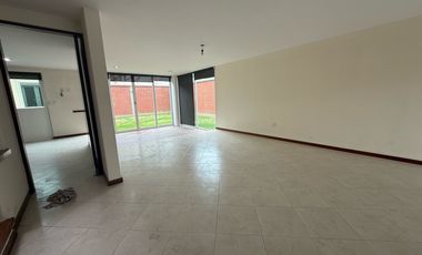 Casa en condominio - Fraccionamiento Bosques de los Encinos