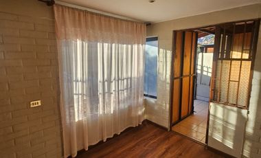 Casa en arriendo c/ estacionamiento en Centro de Copiapó