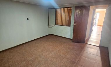 Casa en arriendo c/ estacionamiento en Centro de Copiapó