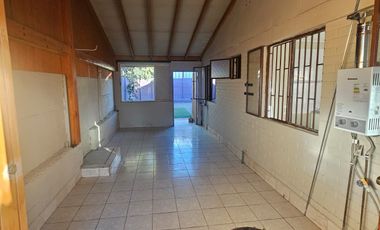 Casa en arriendo c/ estacionamiento en Centro de Copiapó