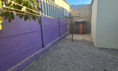 Casa en arriendo c/ estacionamiento en Centro de Copiapó