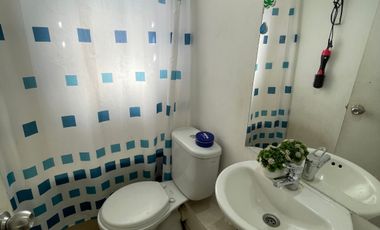 Casa en venta c/ estacionamiento en Valle Lo Campino
