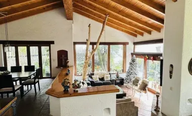 Casa en venta en San Nicolás Totolapan, La Magdalena Contreras, Ciudad de México