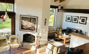 Casa en venta en San Nicolás Totolapan, La Magdalena Contreras, Ciudad de México
