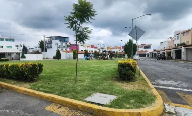 Casa en venta en San Bartolome Tlaltelulco, Metepec, México