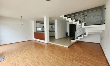 Casa en venta en San Bartolome Tlaltelulco, Metepec, México