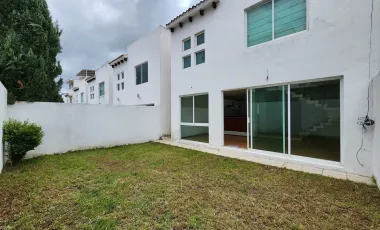 Casa en venta en San Bartolome Tlaltelulco, Metepec, México