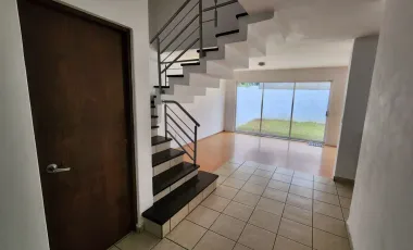 Casa en venta en San Bartolome Tlaltelulco, Metepec, México