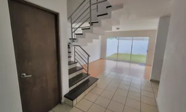 Casa en venta en San Bartolome Tlaltelulco, Metepec, México