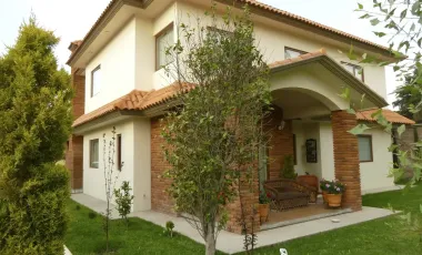 Casa en venta en Zamarrero, Zinacantepec, México