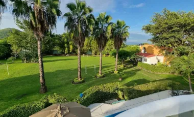 Casa en venta en Atlacholoaya, Xochitepec, Morelos