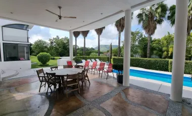 Casa en venta en Atlacholoaya, Xochitepec, Morelos