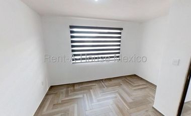 Casa en Venta en Villas Xaltipa II Cuautitlán BJ 26-738