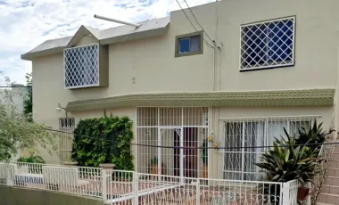 Casa en renta en Altavista, Monterrey, Nuevo León