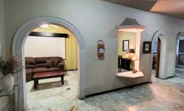 Casa en renta en Altavista, Monterrey, Nuevo León