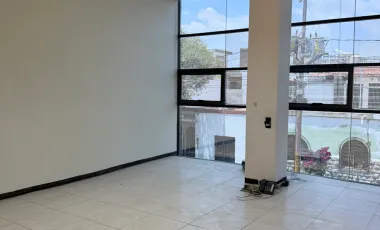 Edificio en venta en Chula Vista, Puebla, Puebla