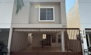 Casa en venta en Privadas Del Parque, Apodaca, Nuevo León