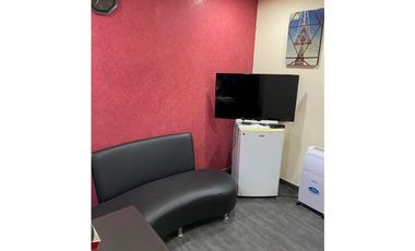 CÓMODA OFICINA EN SATELITE