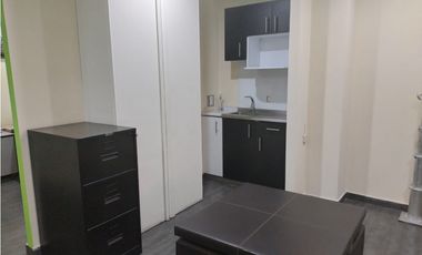 CÓMODA OFICINA EN SATELITE