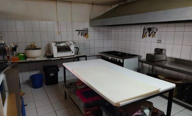 VENDO PROPIEDAD CON O SIN  RESTAURANT