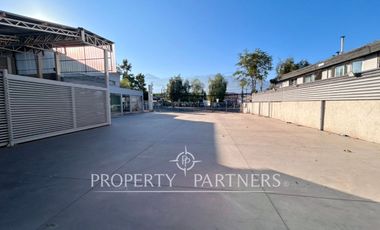 Local comercial – showroom con más de 50 metros lineales de frente a Av. Las Condes