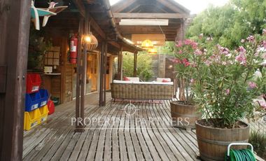 Santa Cruz, Encantadora Casa con Patente Comercial