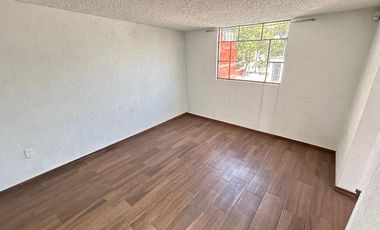 Casa en Renta en Miguel Hidalgo, Lago Norte, Ciudad de México, 3 recámaras con habitación en azotea y patio amplio