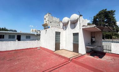 Casa en Renta en Miguel Hidalgo, Lago Norte, Ciudad de México, 3 recámaras con habitación en azotea y patio amplio