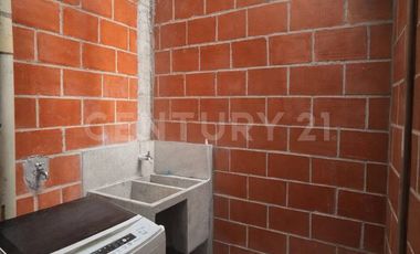 VENTA EN PALMIRA Casa de Dos Niveles con Diseño Funcional