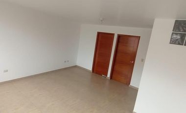 VENTA DE DEPARTAMENTO 2do. PISO MIRONES BAJO