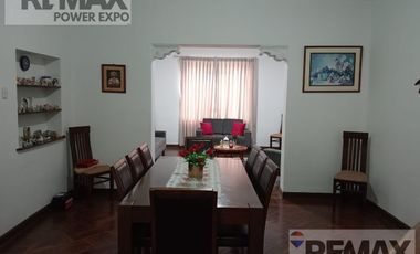 VENTA DE CASA COMO TERRENO EN SAN ANTONIO MIRAFLORES
