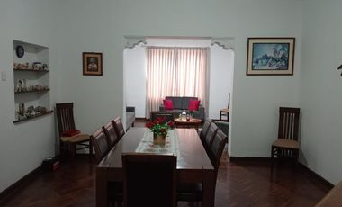 VENTA DE CASA COMO TERRENO EN SAN ANTONIO MIRAFLORES