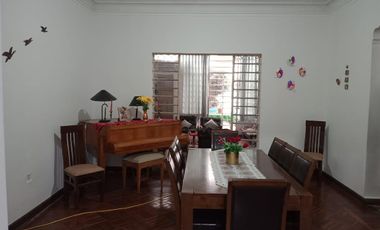 VENTA DE CASA COMO TERRENO EN SAN ANTONIO MIRAFLORES