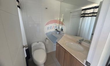 ¡Tu Refugio Costero en Algarrobo!